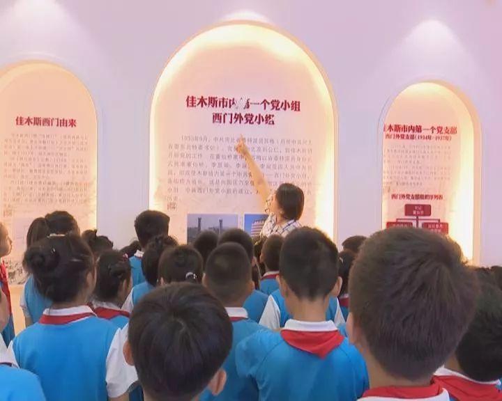 《速激9》首日就破三亿，这部电影有何精彩看点？游戏画面